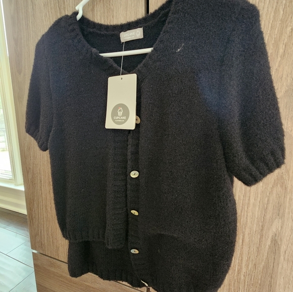 Cupcake fuzzy two piece set - Picture 1 of 3